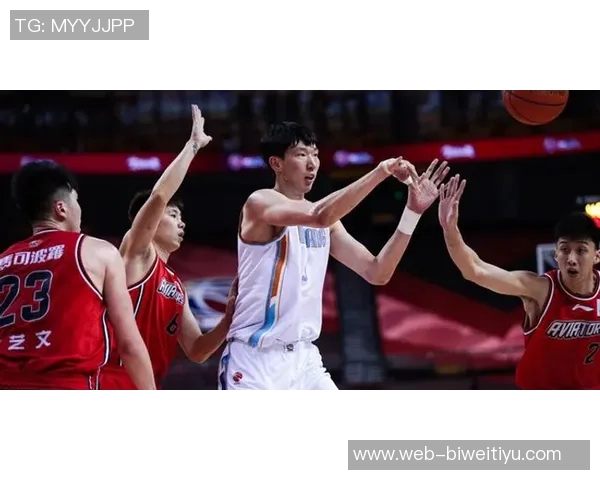 周琦全能表现助力球队8投4中斩获12分14篮板2助攻2盖帽6前场板展现实力