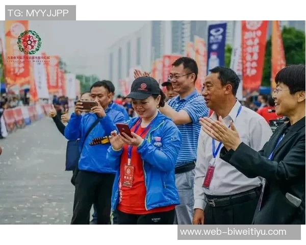 江苏省体育局宣布苏超前八名将获奖金明年赛事将继续举行